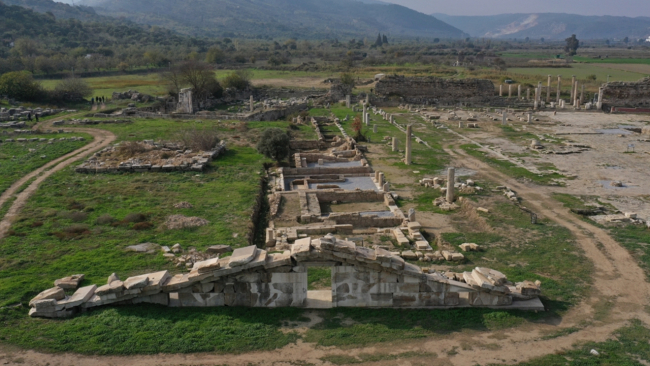 Aydın'daki antik kent Magnesia'da 'Zeus Tapınağı' ortaya çıktı